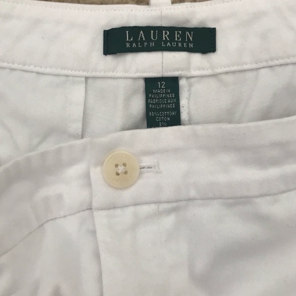 White shorts - Picture 5 of 5